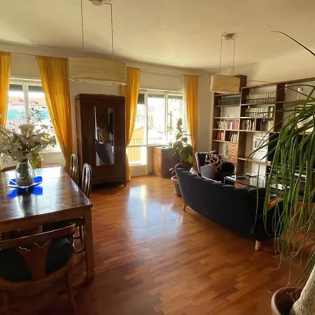 Lepanto Lovely Apartment-3